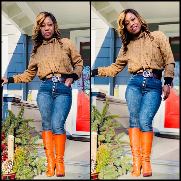 Meet your Posher, Quanika - Picture 2 of 5